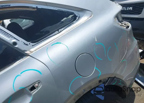 2020 Kia Sorento 2.4L L z USA, uszkodzony, nr VIN 5XYPG4A39LG644265